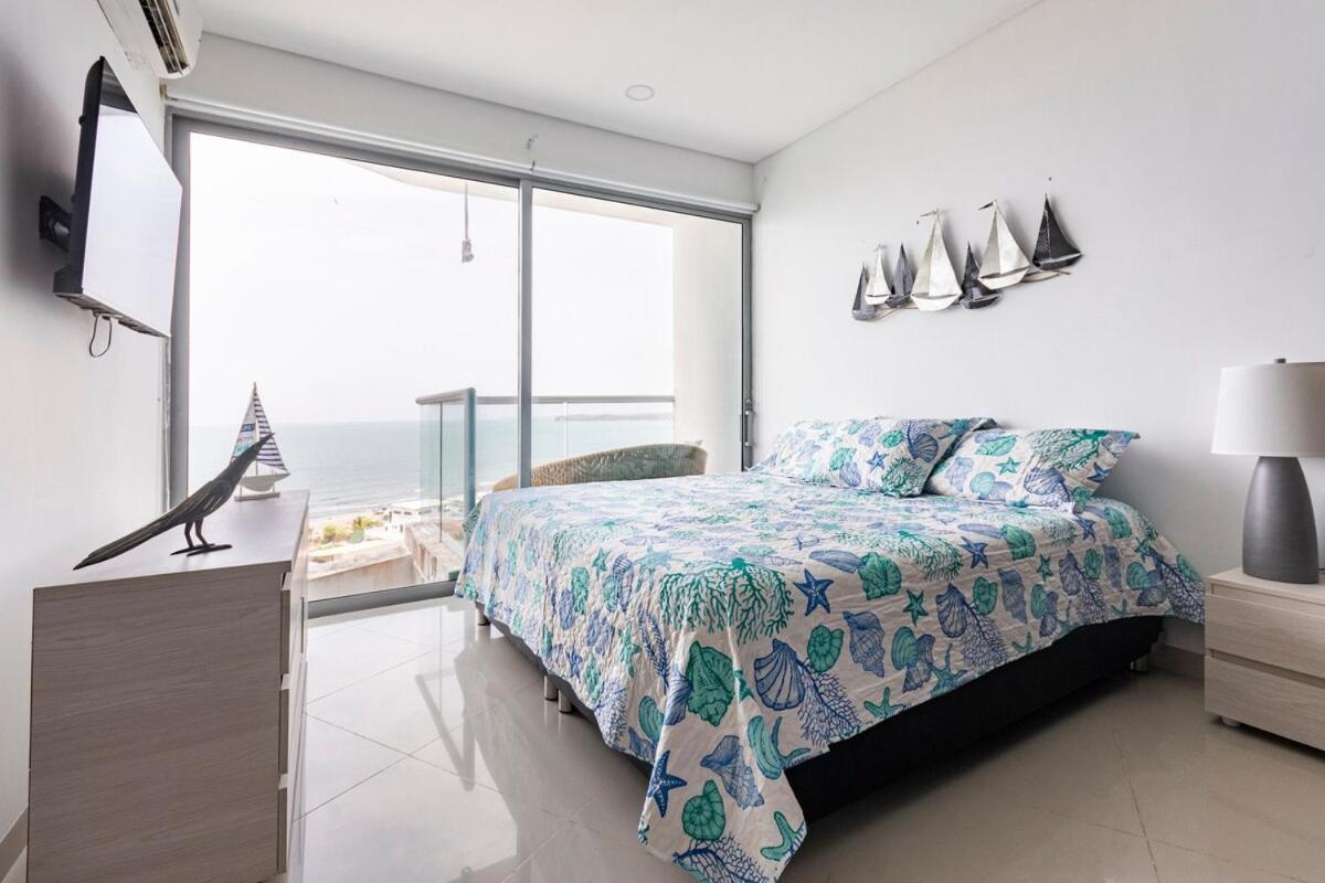 Facing The Sea With A Panoramic View *