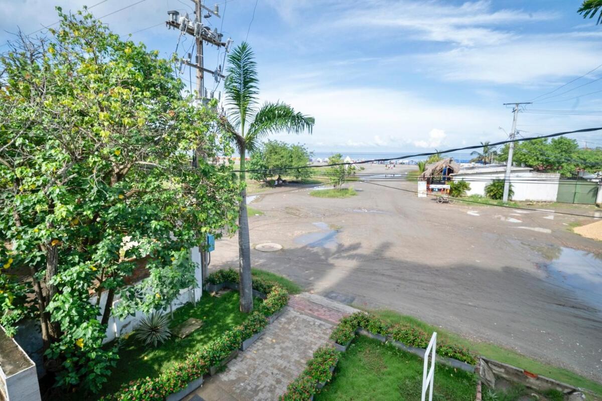 Facing The Sea With A Panoramic View Apartamento *