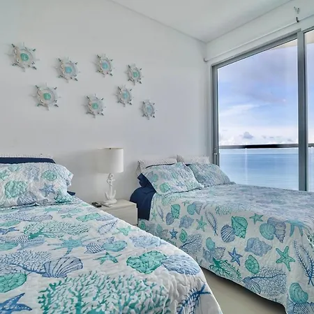 Facing The Sea With A Panoramic View *