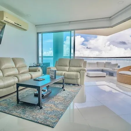 Facing The Sea With A Panoramic View Apartment