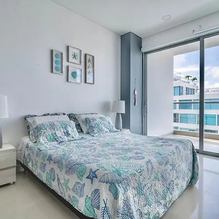 Facing The Sea With A Panoramic View Apartment *