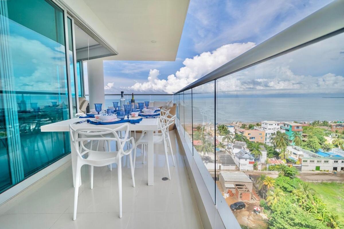 Facing The Sea With A Panoramic View Apartamento